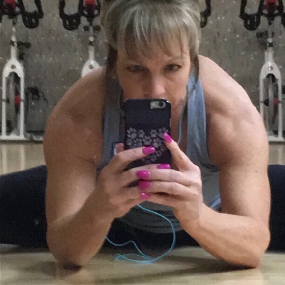 Meet your Posher, Michelle - Picture 1 of 1